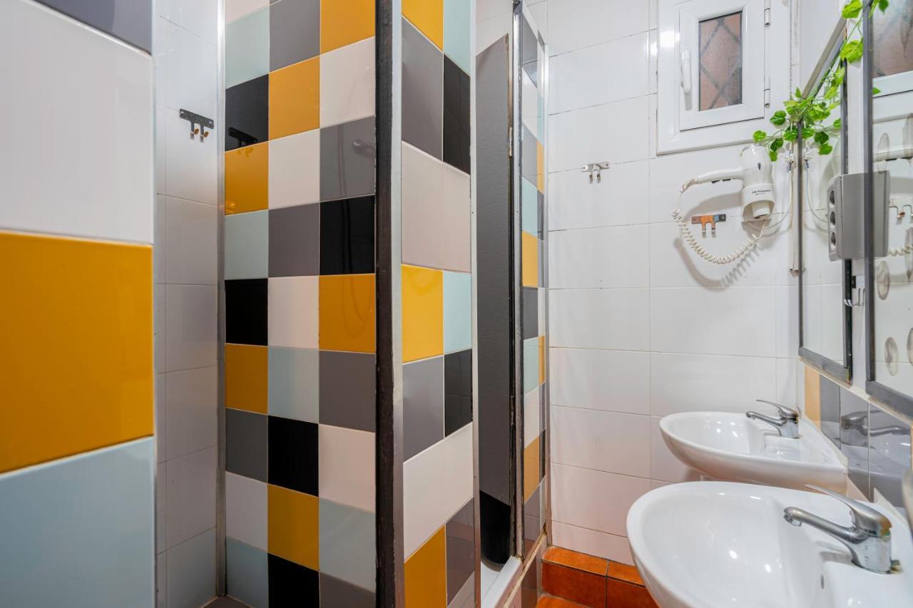 Casa Barcelo Hostel Barcelona Ngoại thất bức ảnh