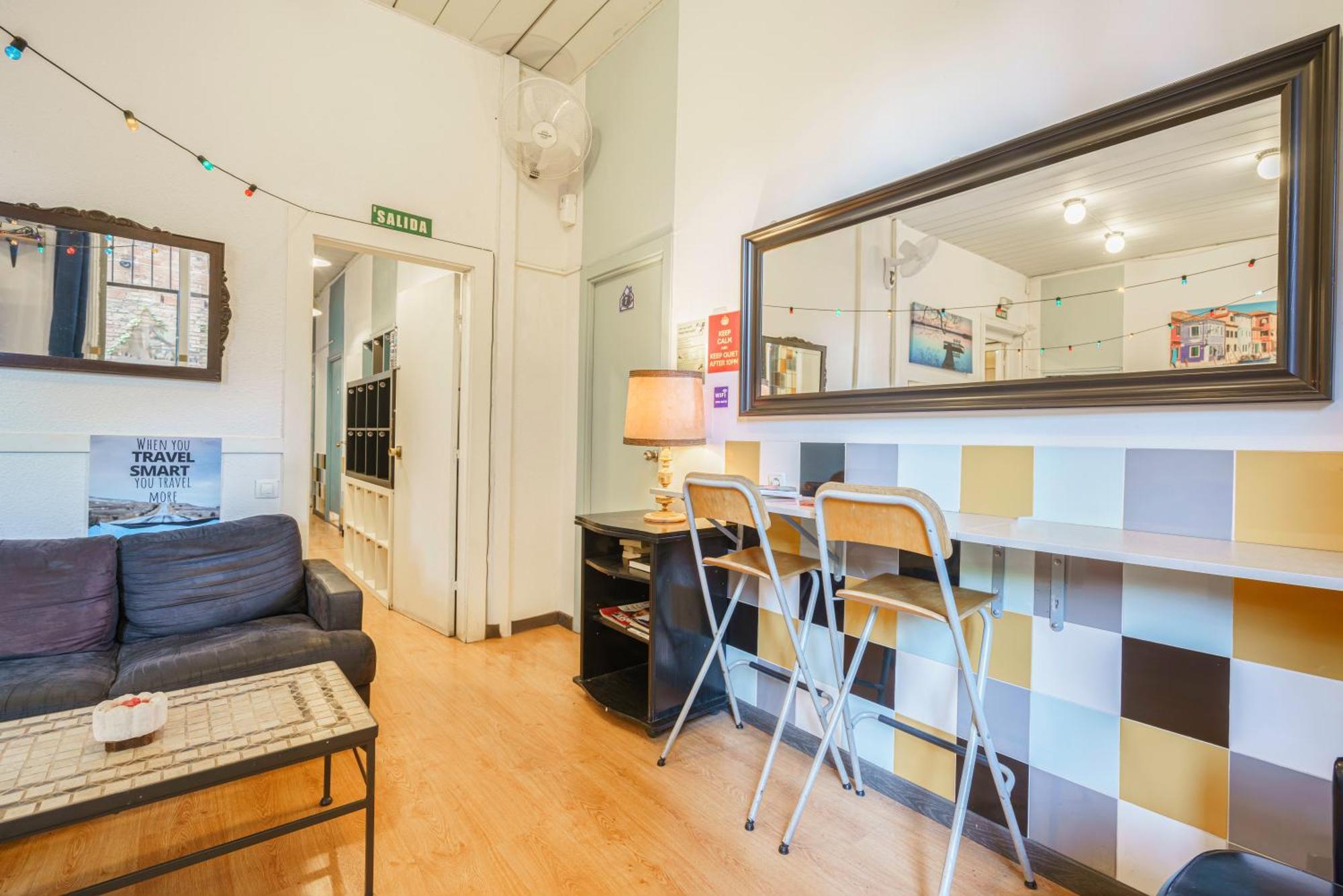 Casa Barcelo Hostel Barcelona Ngoại thất bức ảnh